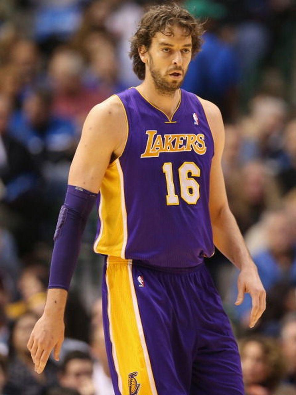 集结日洛杉矶湖人调整名单以备中超；队长鼓劲环节打磨；质疑声仍在；赛季目标并未改变的简单介绍-开云体育官网