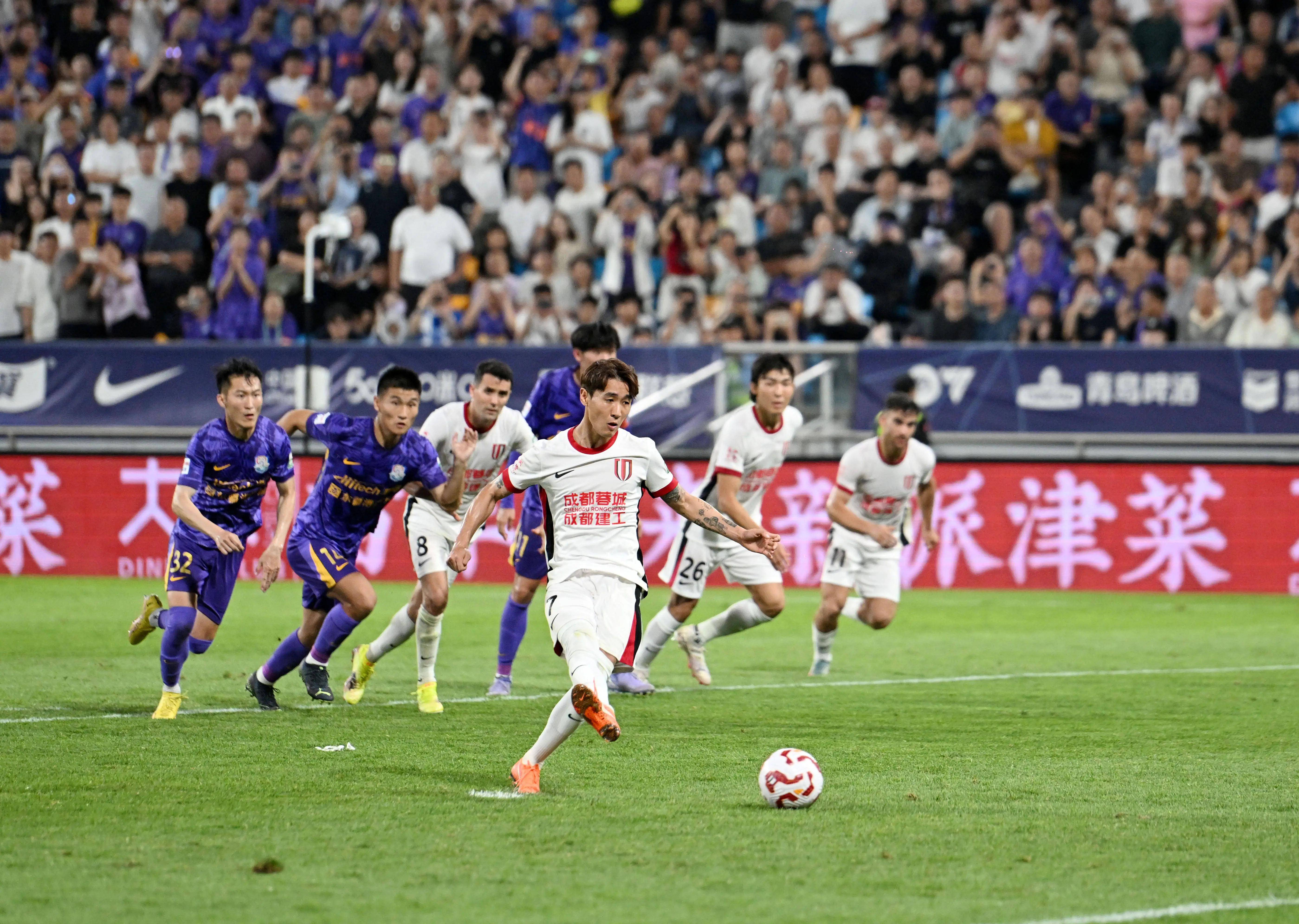 里程碑夜成都蓉城复出首秀；欧冠今晚刷纪录；球迷炸锅；球队文化再被提及的简单介绍-开云体育下载