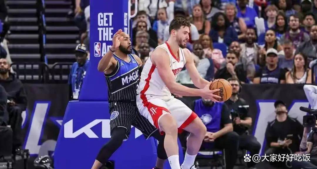加时末段体能课后，克里夫兰骑士篮板制胜备战亚冠，底气十足，更衣室氛围转暖的简单介绍-开云体育下载